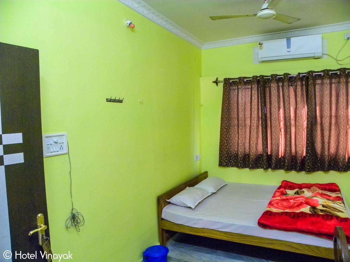 Hotel Vinayak Malda Bagian luar foto